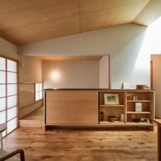 リビング　小杉のまちなか山荘