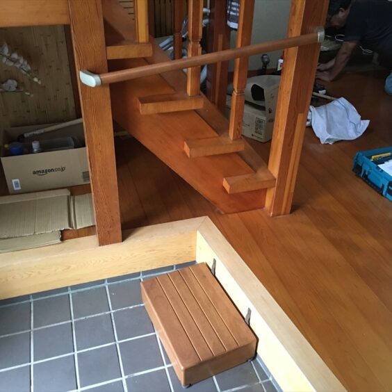 玄関手すり・上がり段